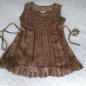 Mine sleeveless cotton/rayon blend top